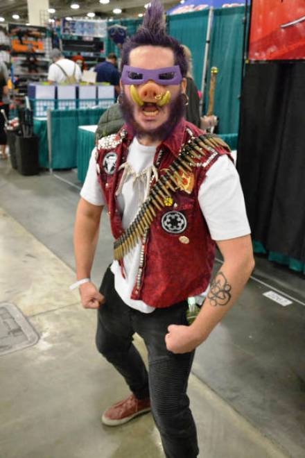 Egy vadkant kaptak lencsevége az áruházban