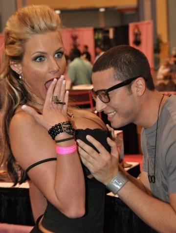 Egy új köszönési forma