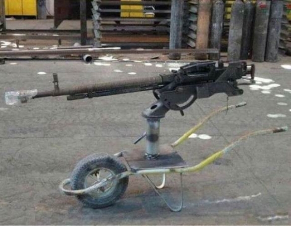 Vicces lehet, amikor valaki ezt tologatja a harctéren