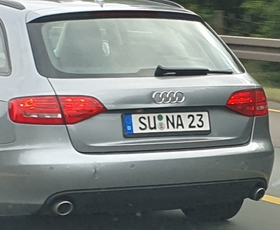 A német autópályán fotózták nekünk a nap rendszámát