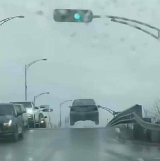 Péntek 16:01 - Munkaidő vége