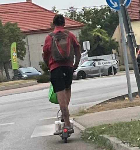 Fuvarban a szállító - Amúgy szombat, este iszunk