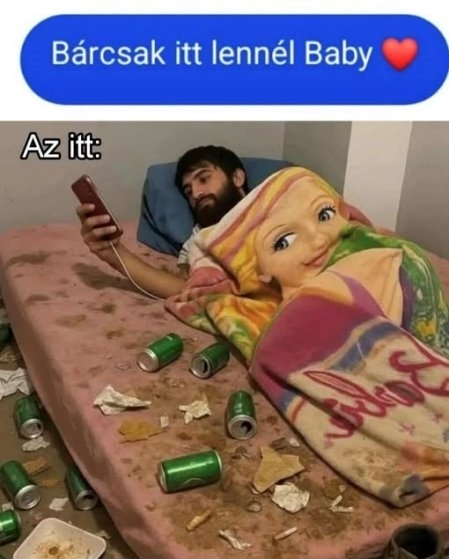 Csak arrébb kell rugdalni a dobozokat, meg egy picit felsöpörni 🙂