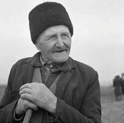 Aztán látott-e már hazugságvizsgáló gépet Pista bácsi?