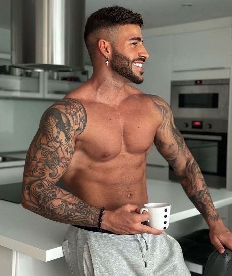 Szerintem vele sok csajszi szívesen kávézna egyet