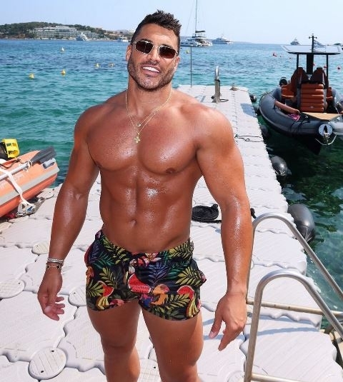 Egy sportos macsó a hölgyeknek