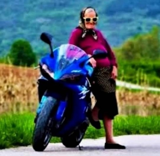 Amikor egész tavasszal feketén árultad a tojást