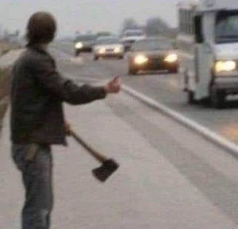 Napi bizarr - Favágóként nem egyszerű stoppolni!